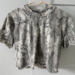 Hollister Camo Boxy Fit Cropped T